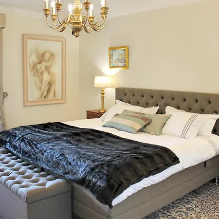 Magnificent Luzia 5 Bedrooms Sea Views Pool Table ヴィラ *