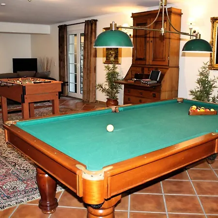 Magnificent Luzia 5 Bedrooms Sea Views Pool Table