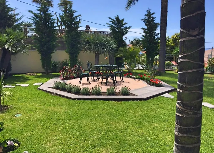 Magnificent Luzia 5 Bedrooms Sea & Views Villa