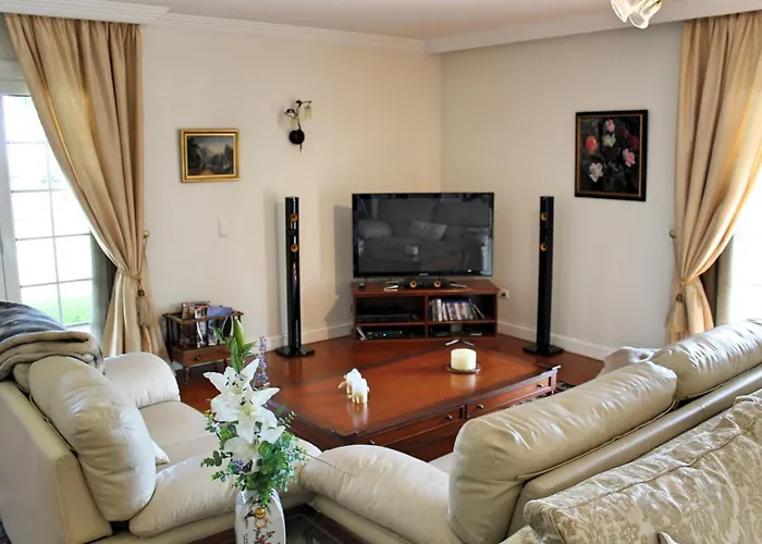 Villa Magnificent Luzia 5 Bedrooms Sea & Views *